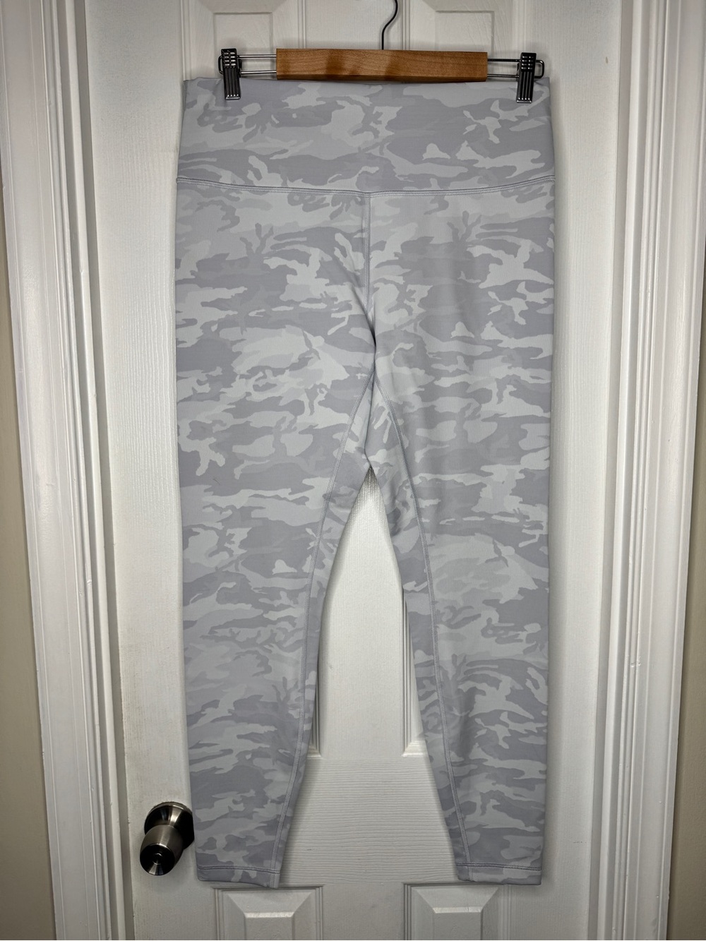 lululemon athletica Wunder Under Leggings Size 14